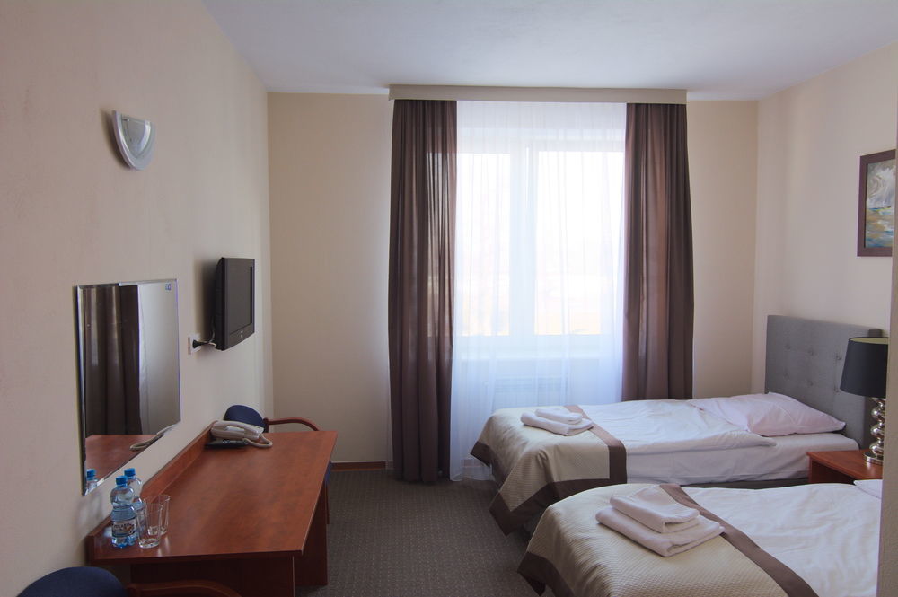 Centrum Konferencyjno-Apartamentowe Mrowka Warszawa Eksteriør billede